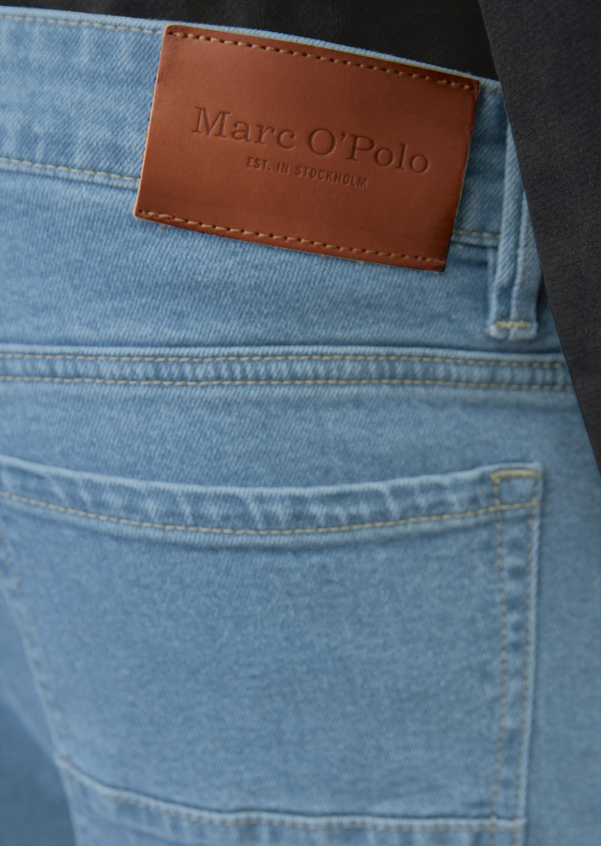 Jeans Modell SJÖBO shaped aus Bio-Baumwolle-Mix