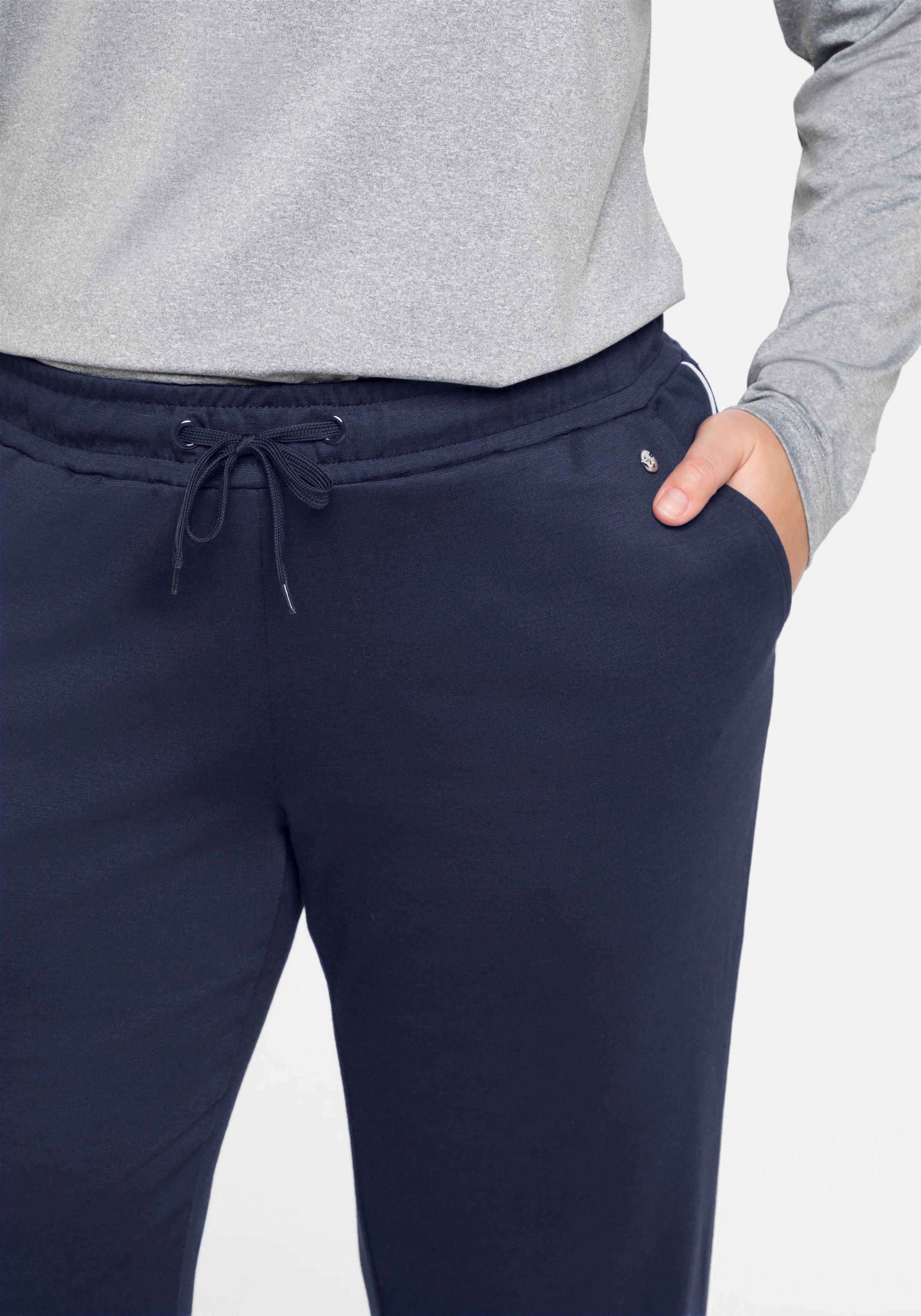 Jogginghose in weiter Form, mit Kontrastpaspel