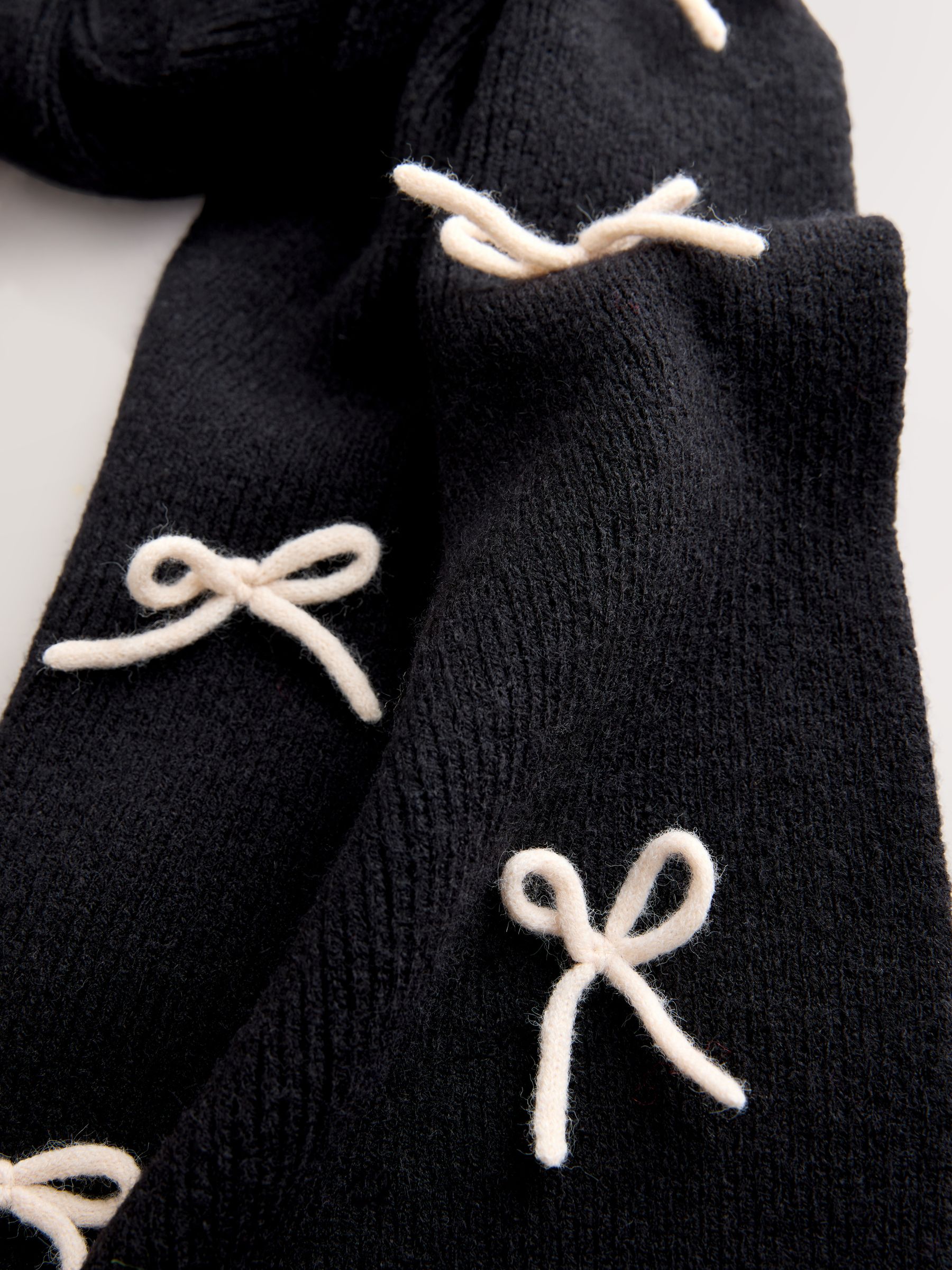 Black 3D Bow - Knitted Heavyweight Scarf