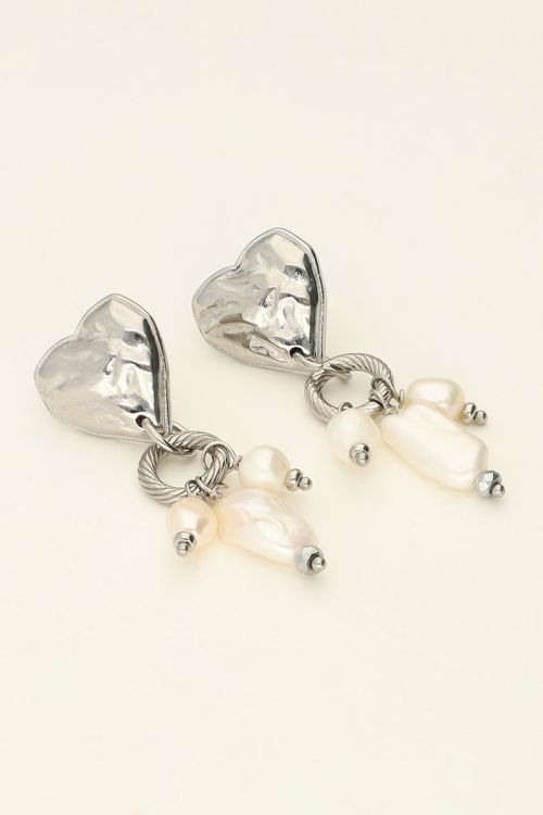 Oorhangers met hartje en parels
