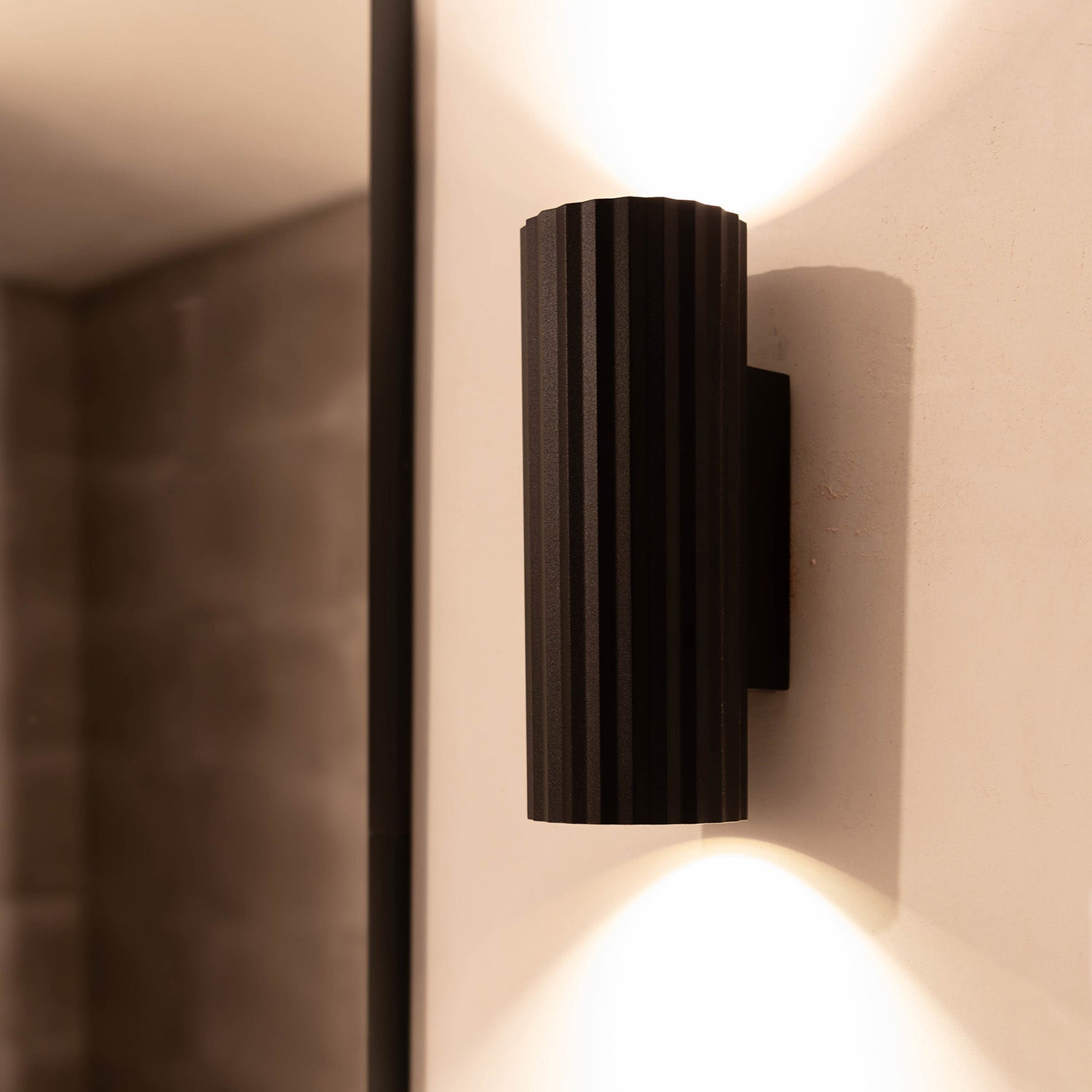 Atmooz Wandlamp Ribble - Zwart Rond - Muurverlichting