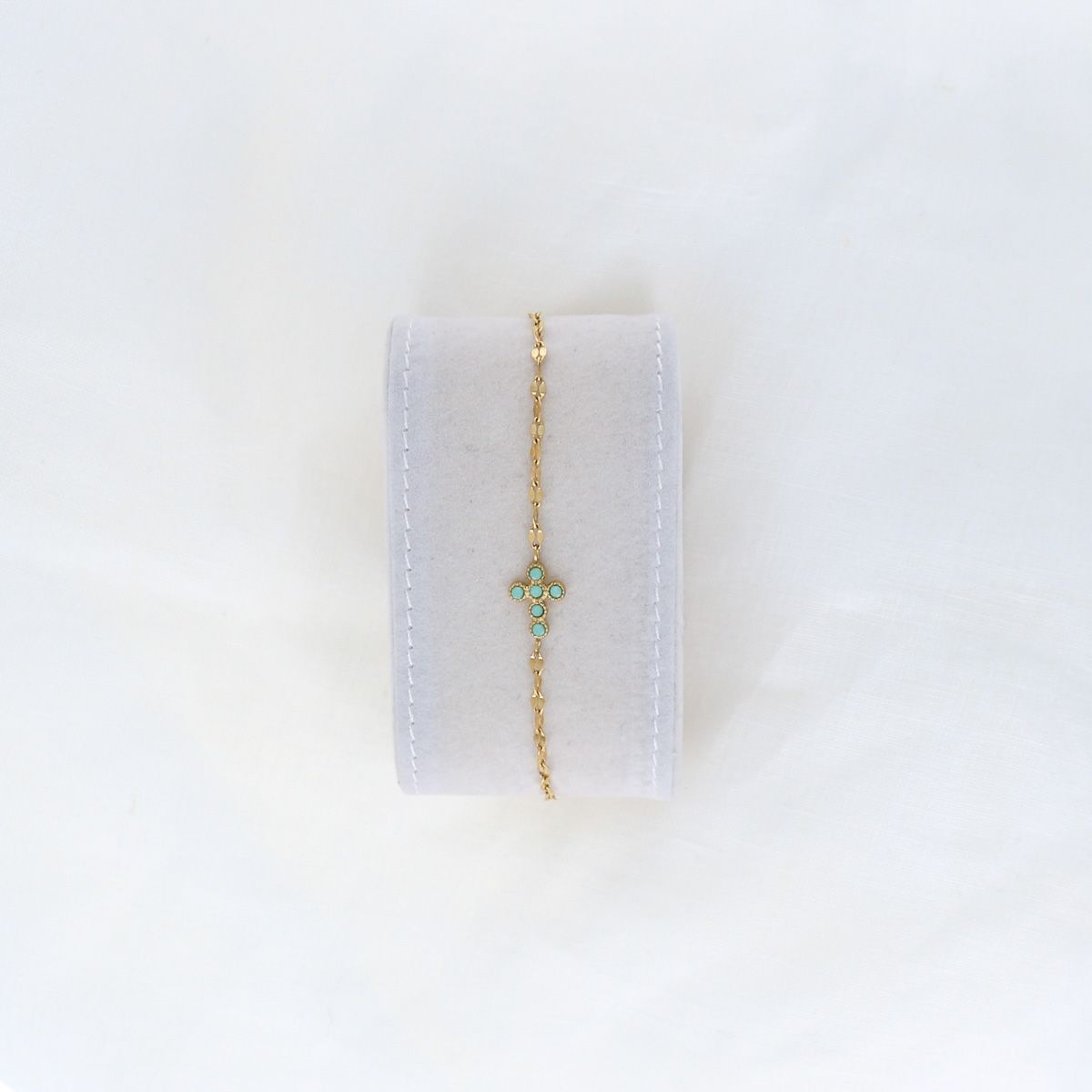 Bracelet doré croix verte Nusa Dua