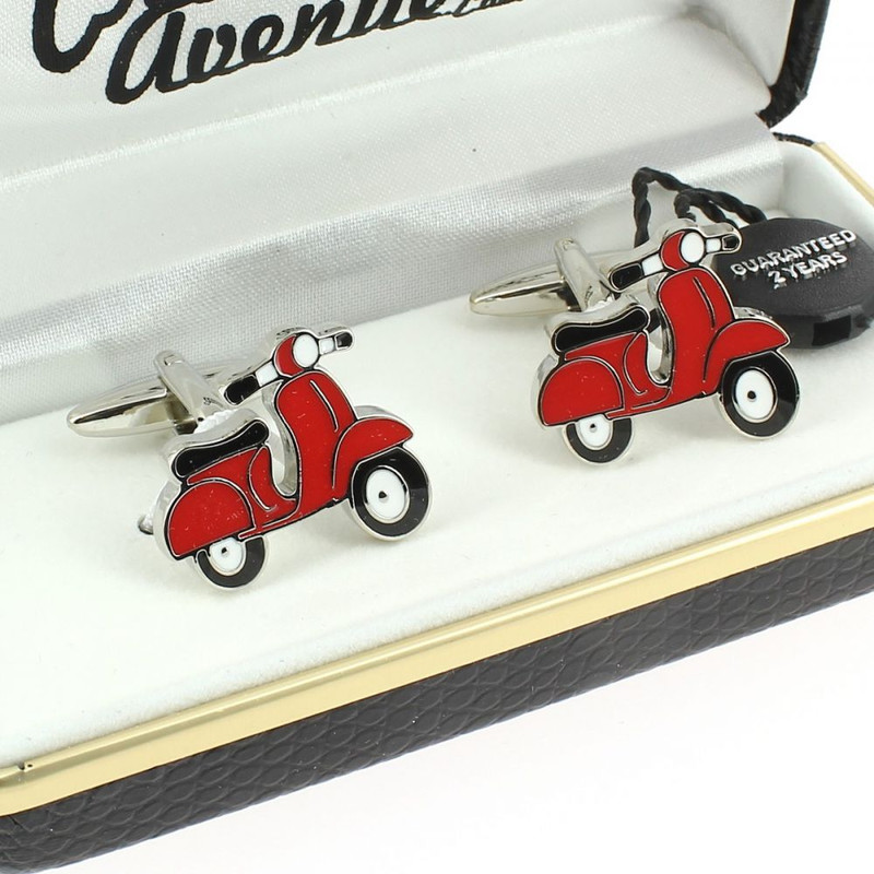 Boutons de manchette, Scooter rouge