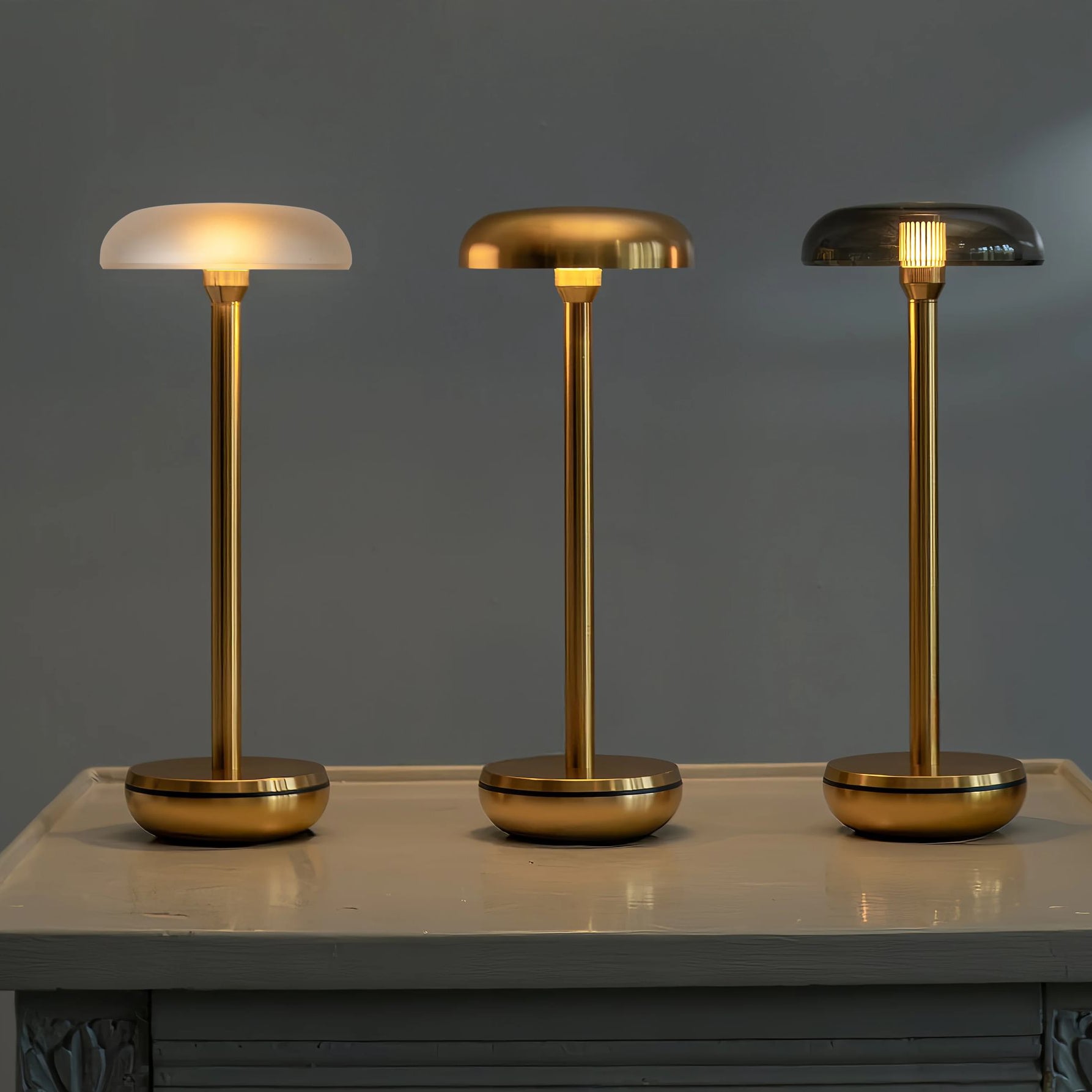 Humble Air Oplaadbare Tafellamp - Gold Smoked