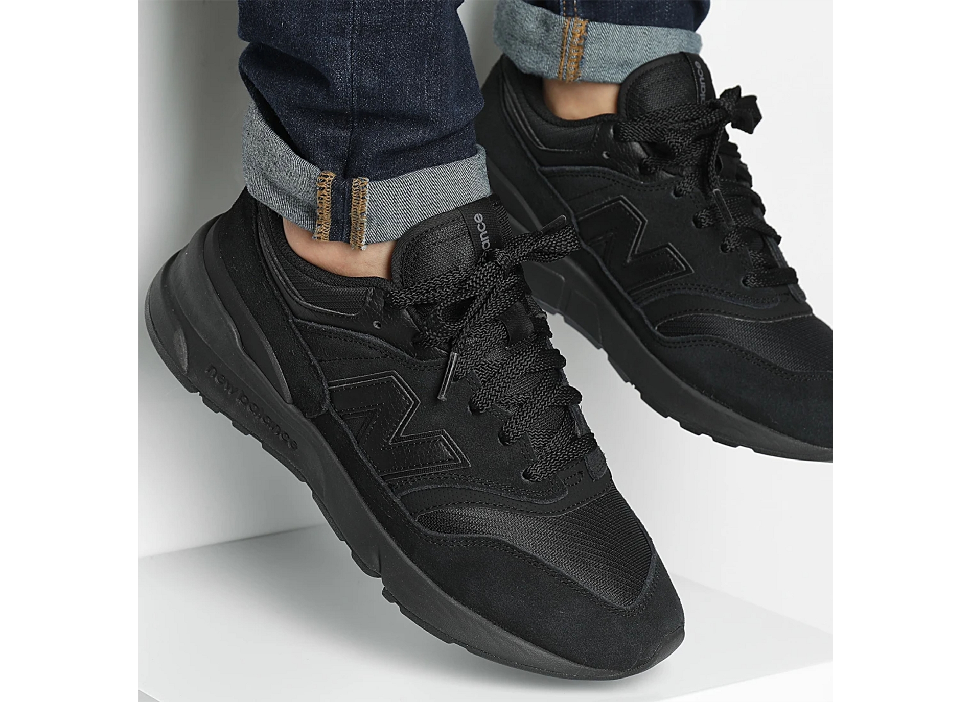 U997 noir