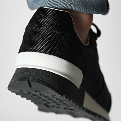 Baskets FM6PDVFAB12 Black