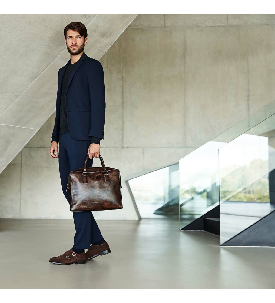 Sapatos Martinelli Empire em couro marrom