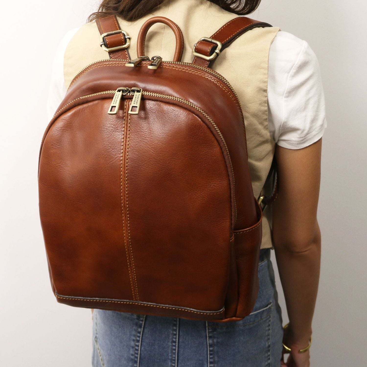 TL142460 – Canberra – 2 Compartments leren Rugzak