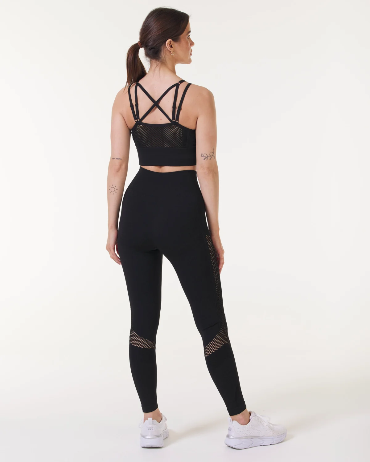 LEVITY Eclipse Mesh Seamless Tights Black
