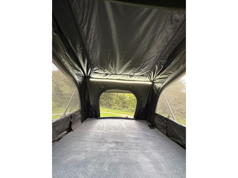 Eurotrail Dachzelt Durban Softtop-Dachzelt für zwei Personen