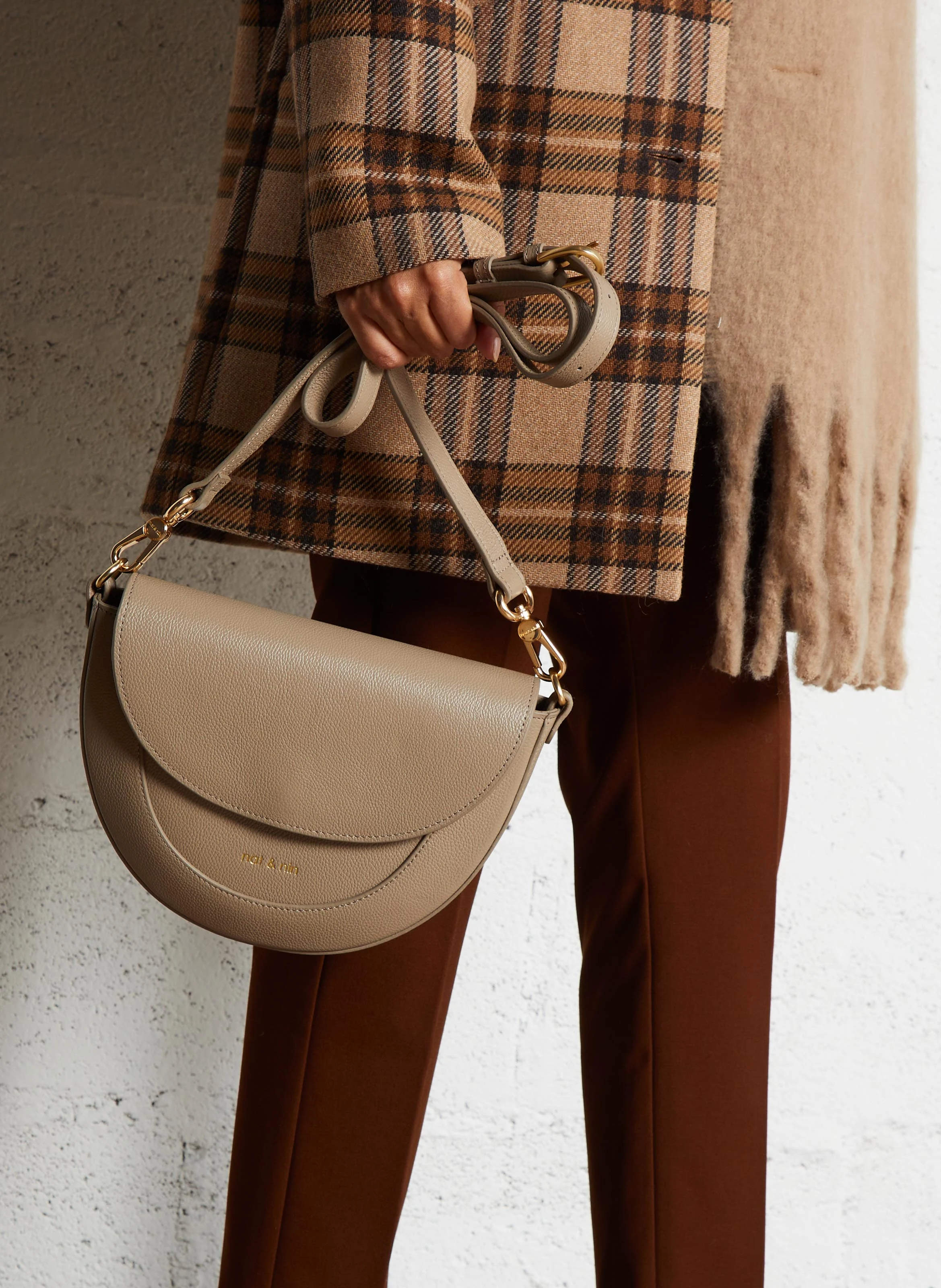 BORA GRAINE - Besace en cuir | Gris