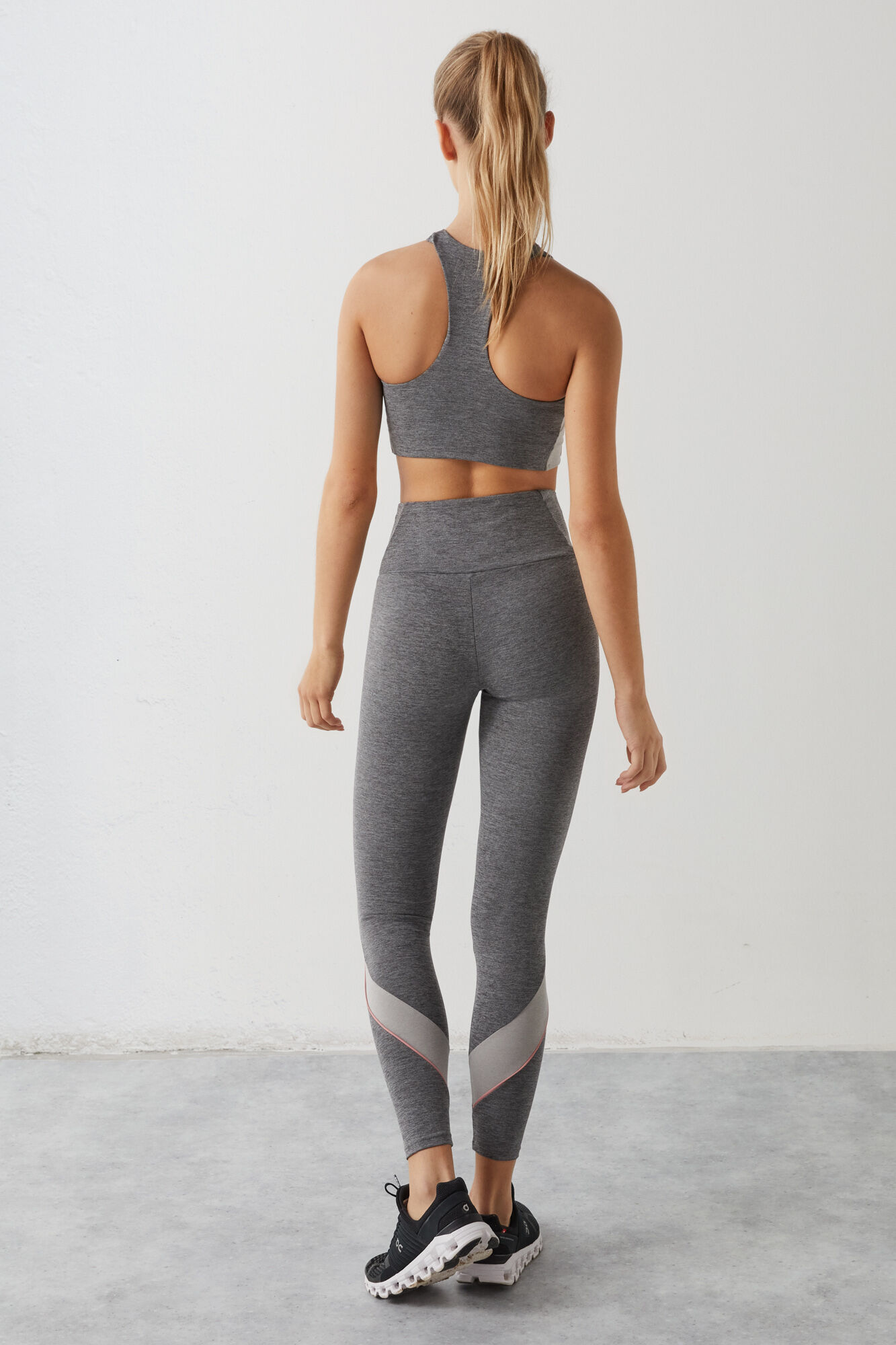 Sutiã esportivo cinza 4D Stretch - Cinza