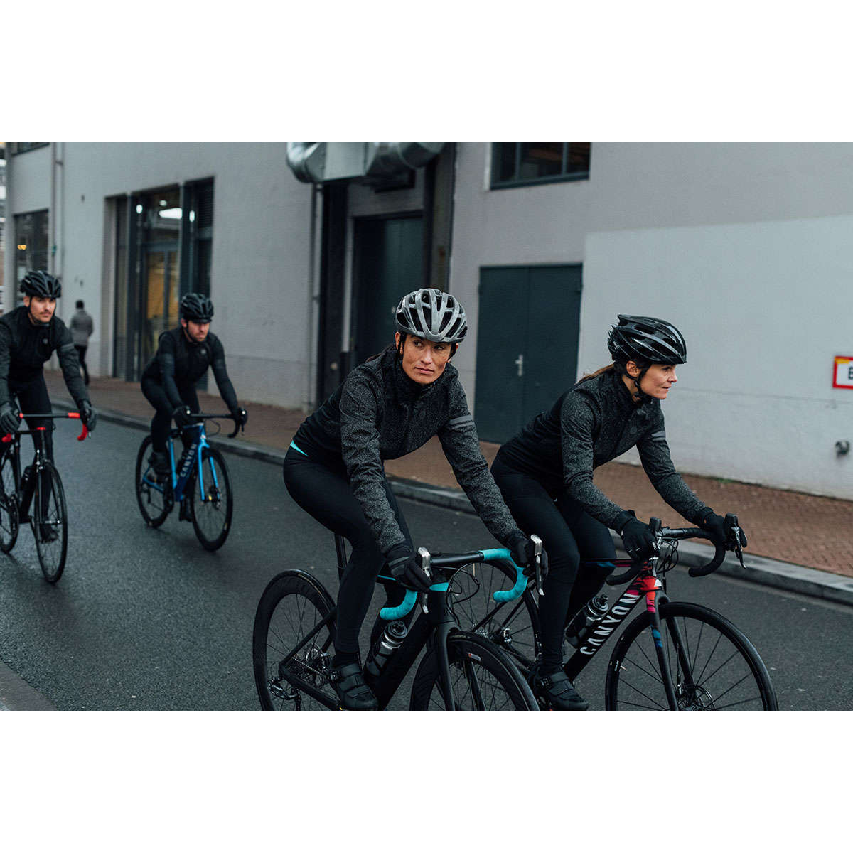 AGU Essential II Prime Fietsbroek Lang Zwart Dames