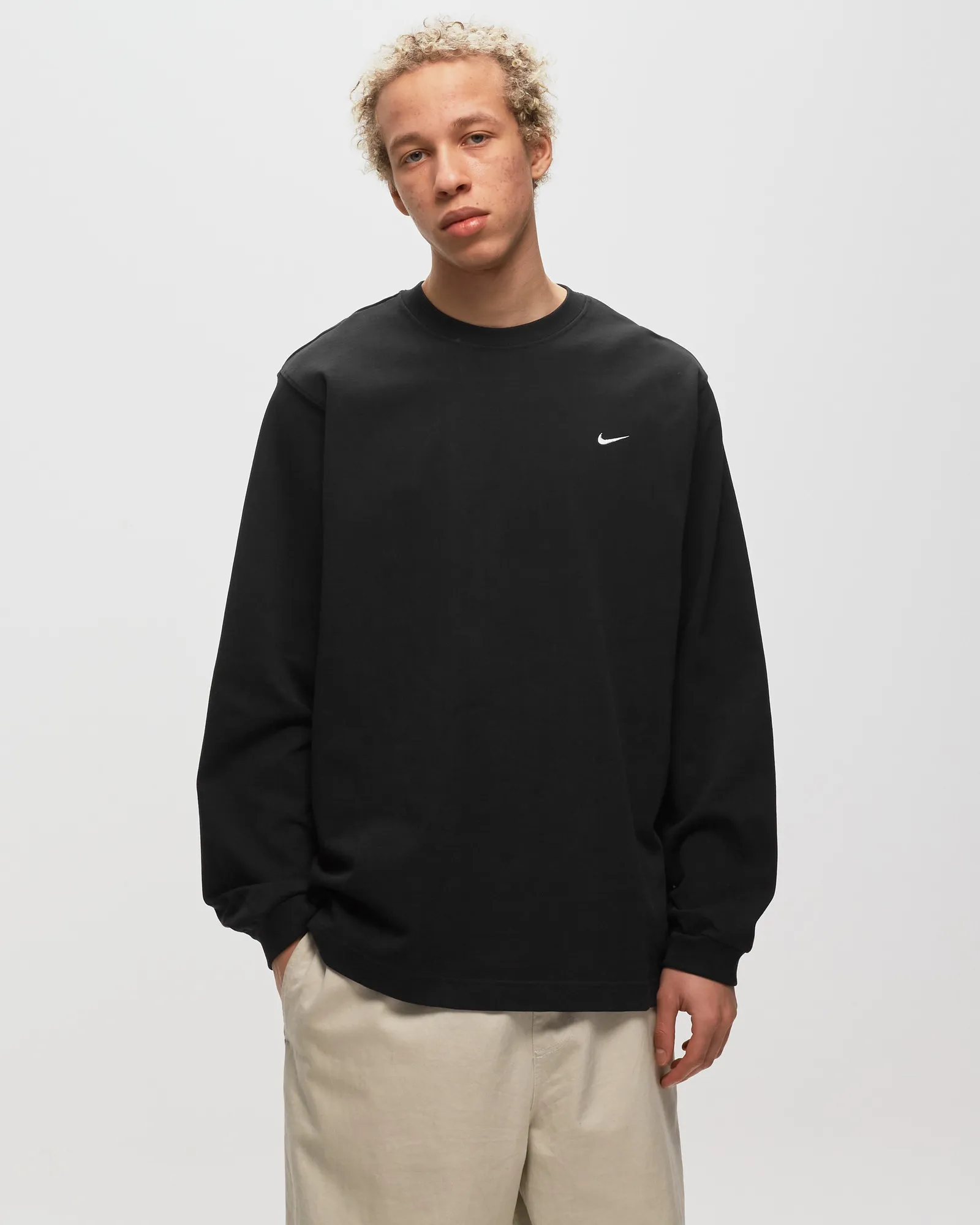 Nike Solo Swoosh Long-Sleeve Top
