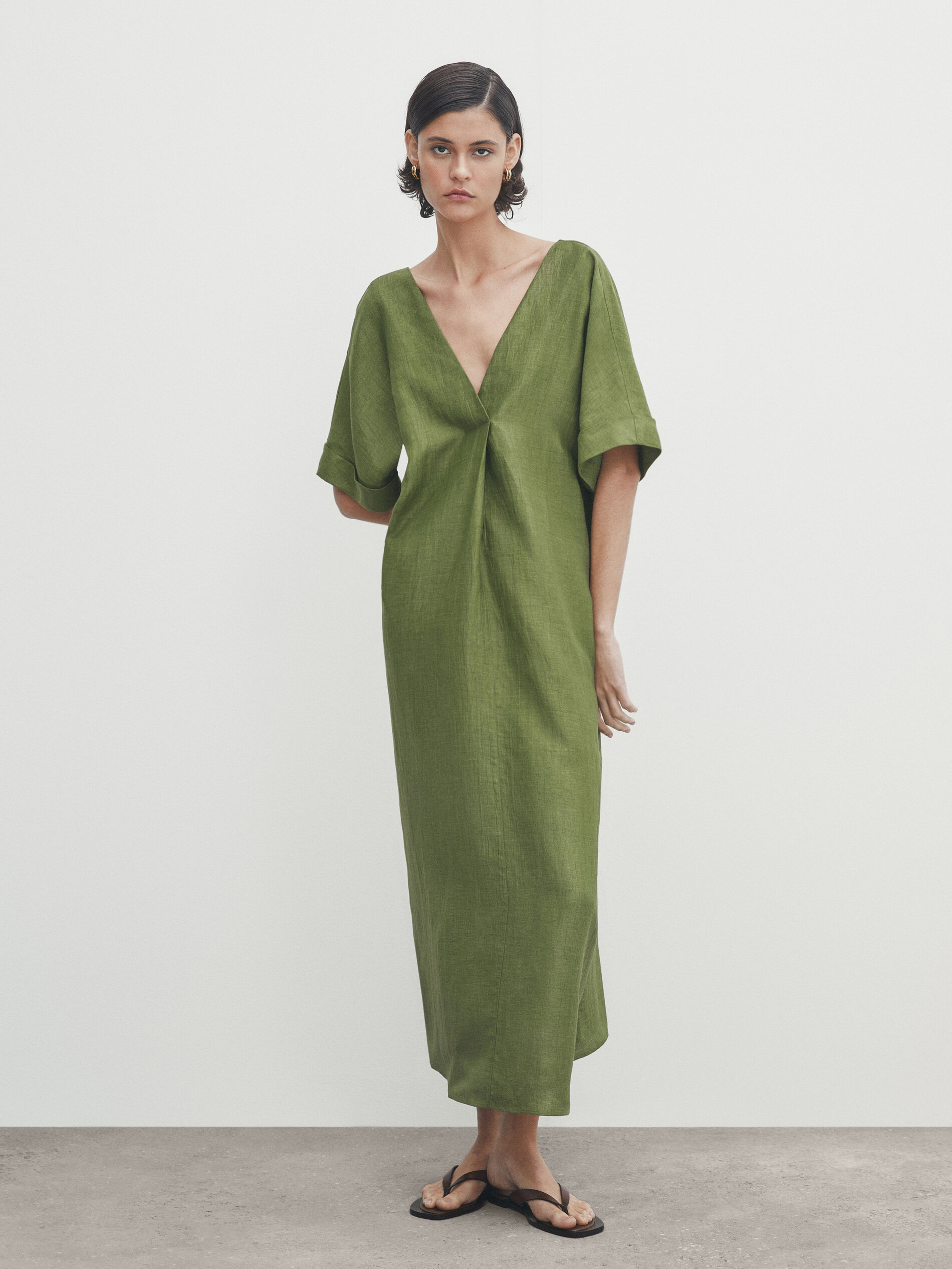 Vestido túnica com efeito amassado - VERDE