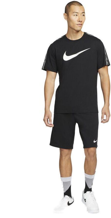 Nike Sportswear Repeat T Shirt Sort
