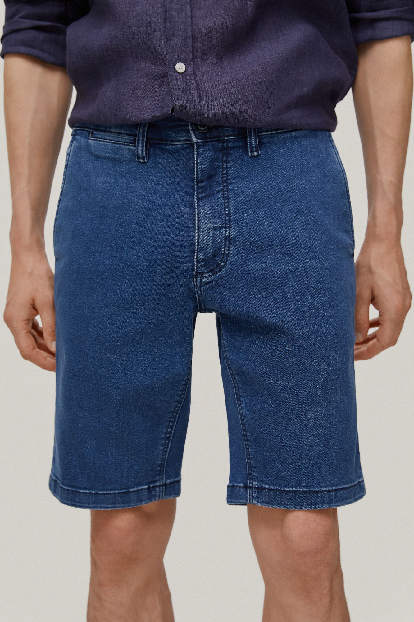 Bermuda jeans, estilo chinês - Azul