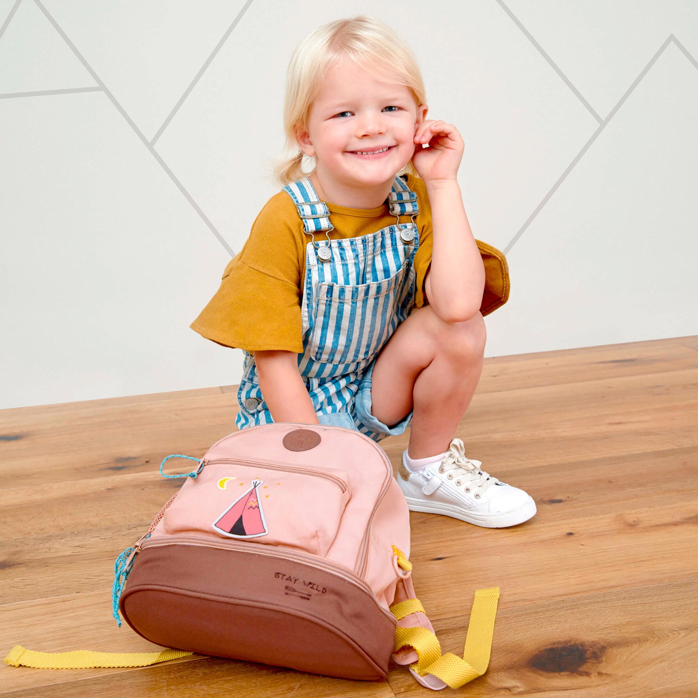 Lässig Kindergartenrucksack Mini Backpack Adventure Tipi rosa