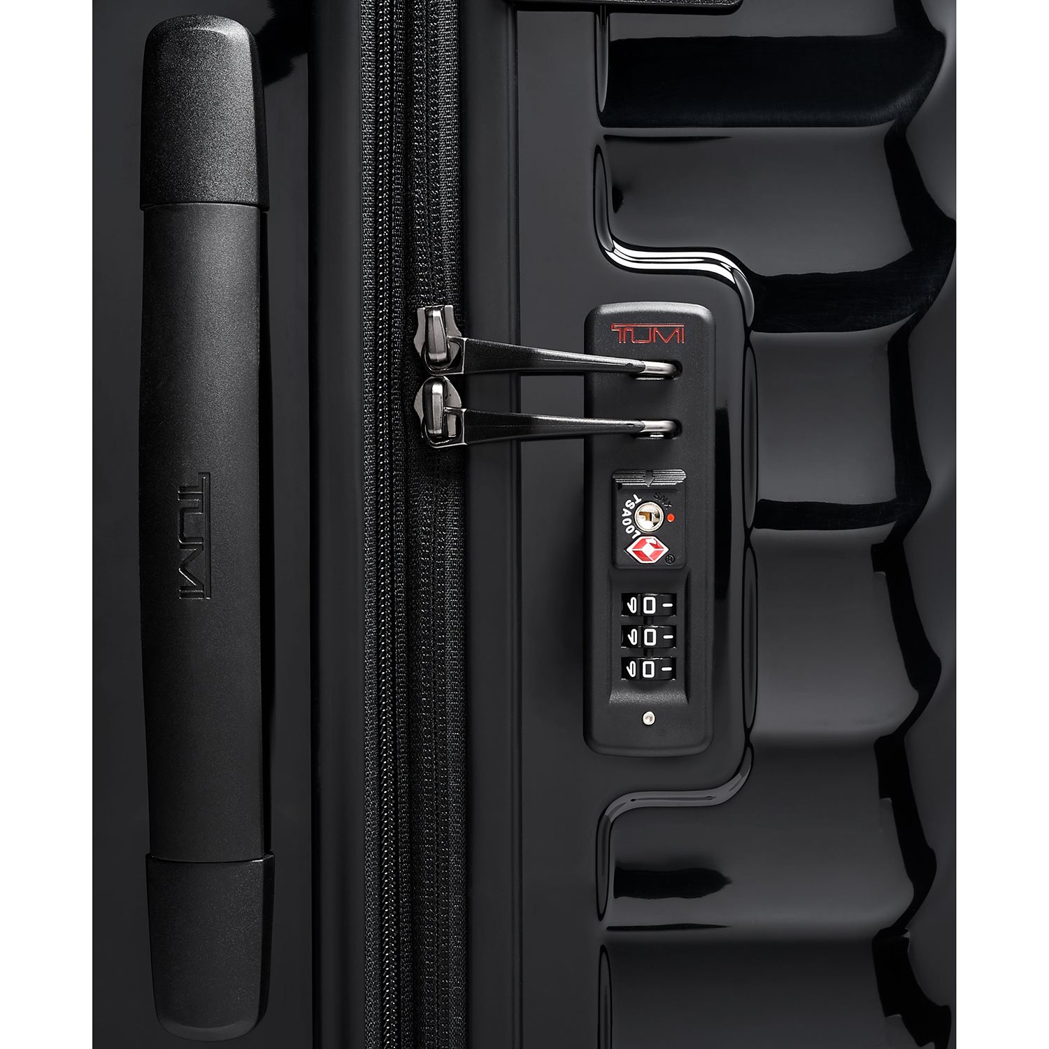 Tumi 19 Degree Rolling Trunk Expandable black