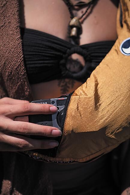 TICKET TO THE MOON - POCHETTE COMPACT SLING BAG