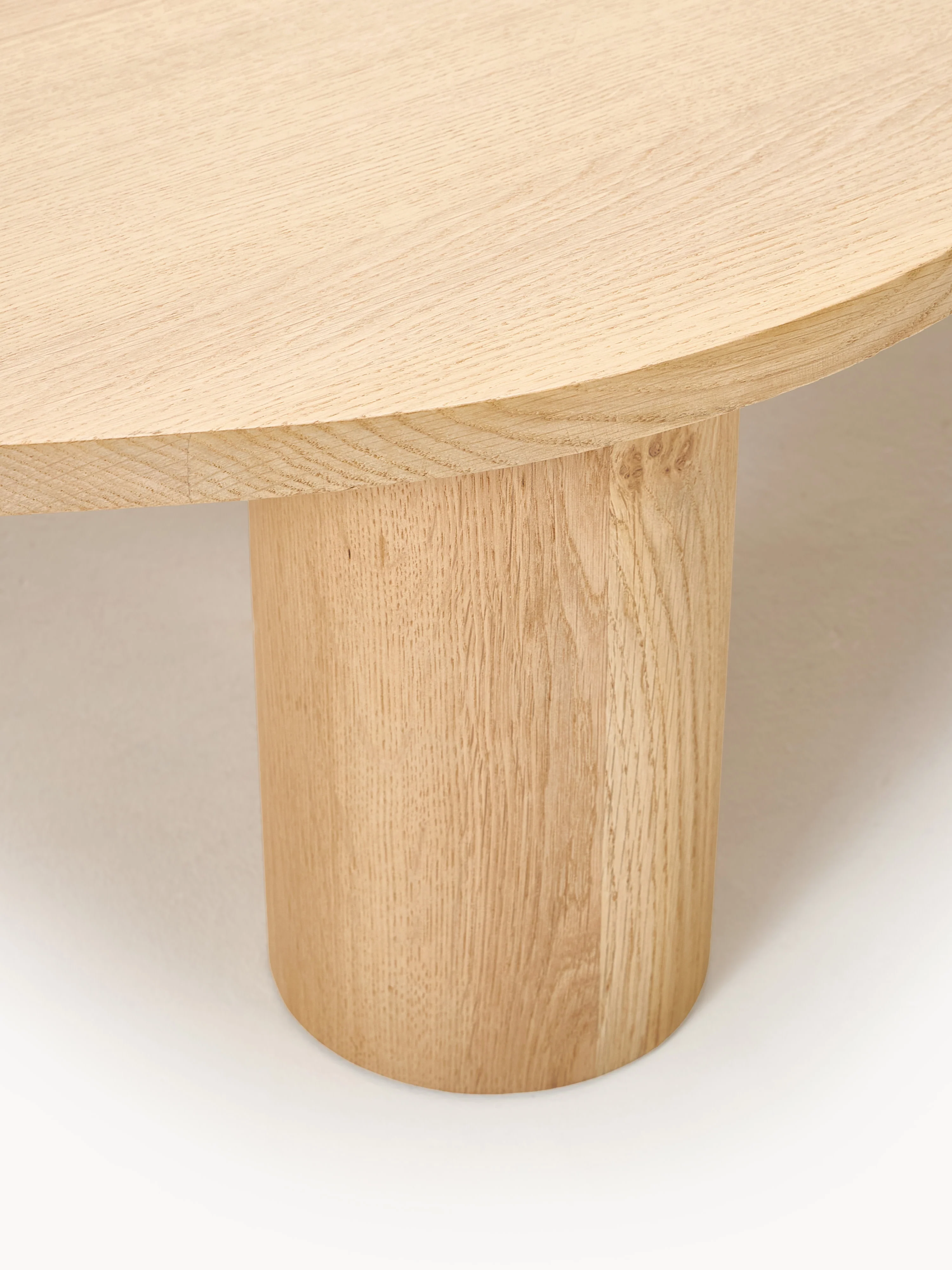 XL salontafel Didi van eikenhout in organische vorm