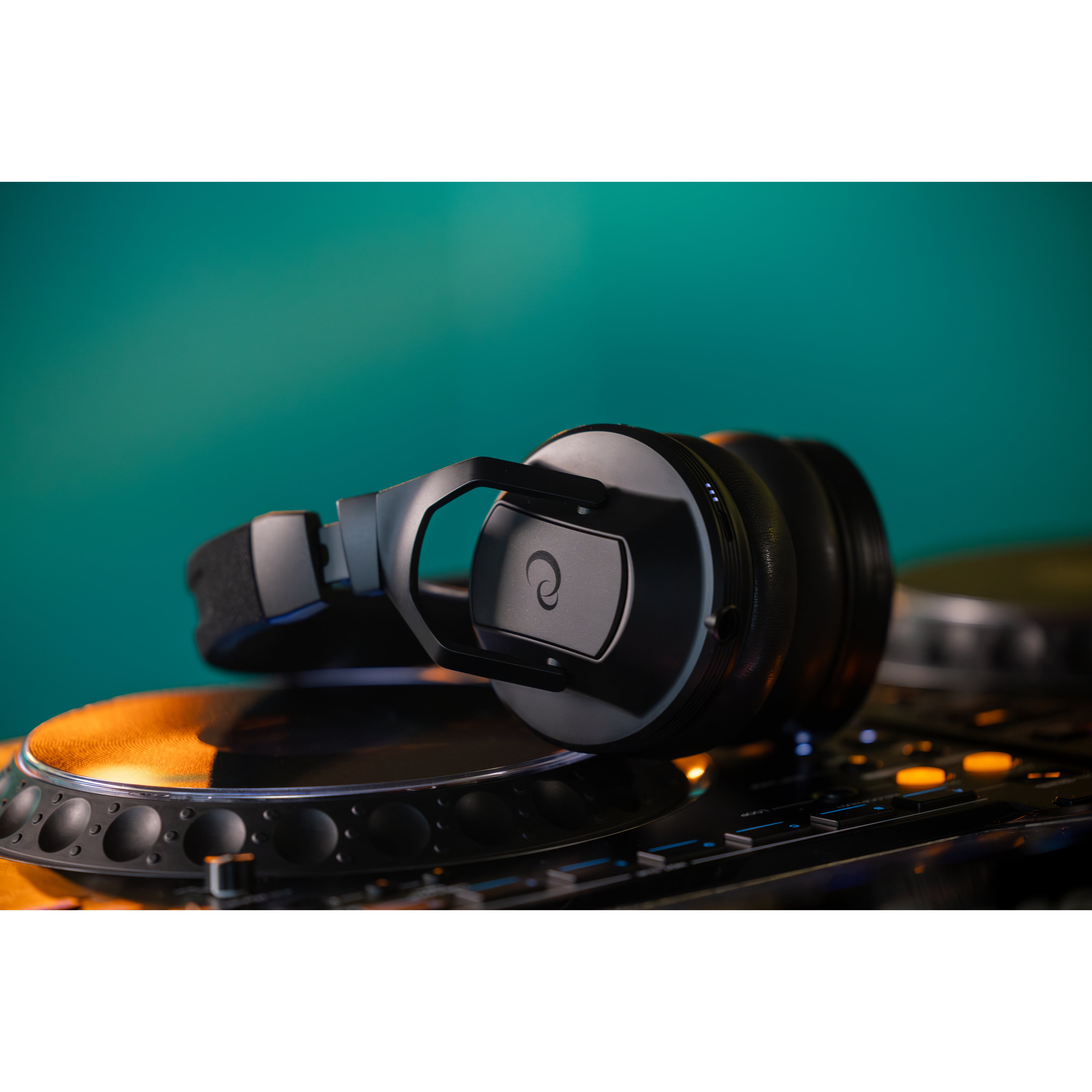 AlphaTheta HDJ-F10 professionele draadloze DJ hoofdtelefoon
