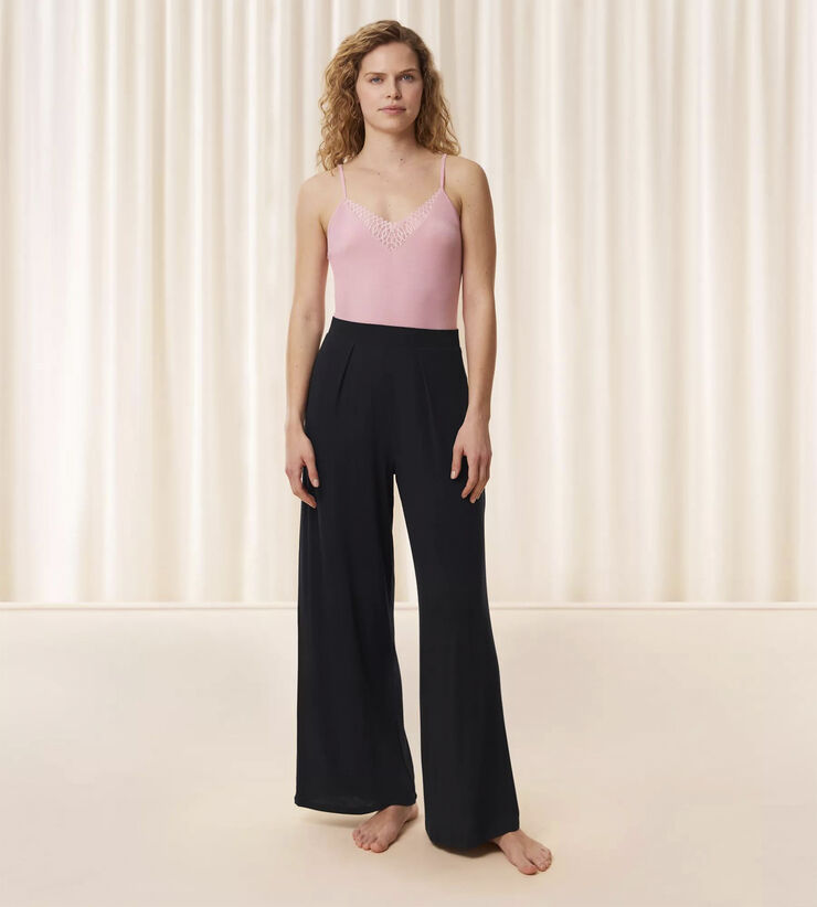 Triumph Aura Spotlight Trousers Black