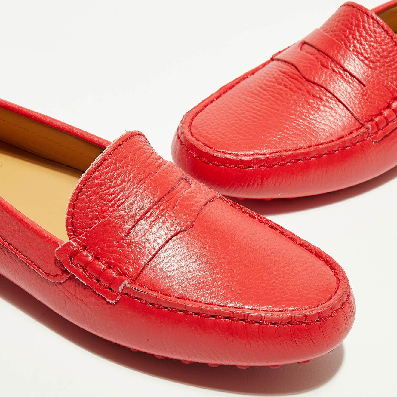 Loafers Mocassins en Cuir grainé Floater  rouges