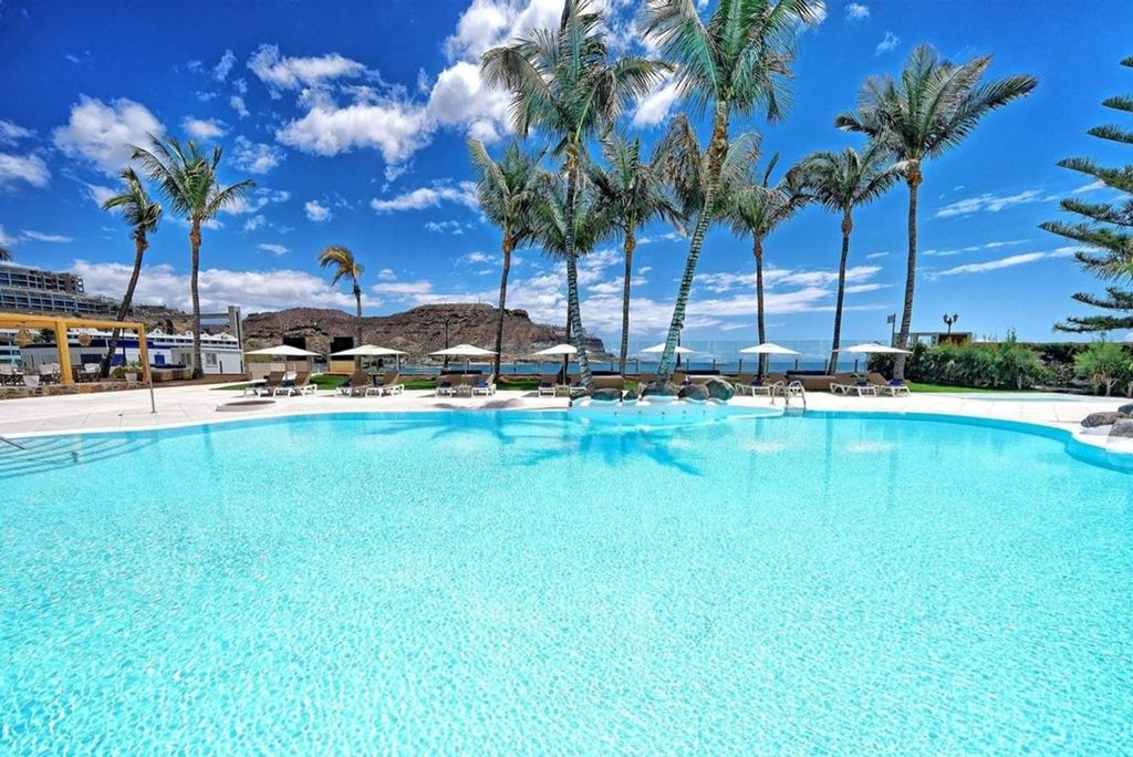 H10 Costa Mogan Logies en ontbijt - Hotel