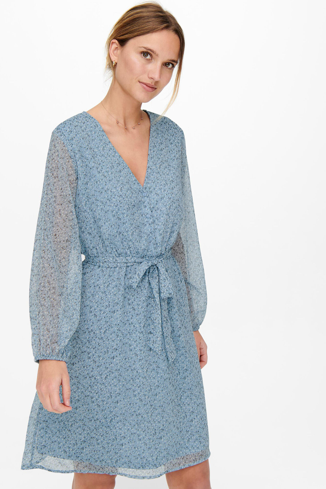 vestido com decote em V