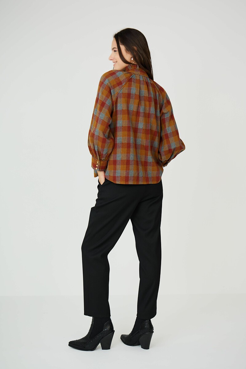 ATÉ BREVE<br>Blusa xadrez com gola mao