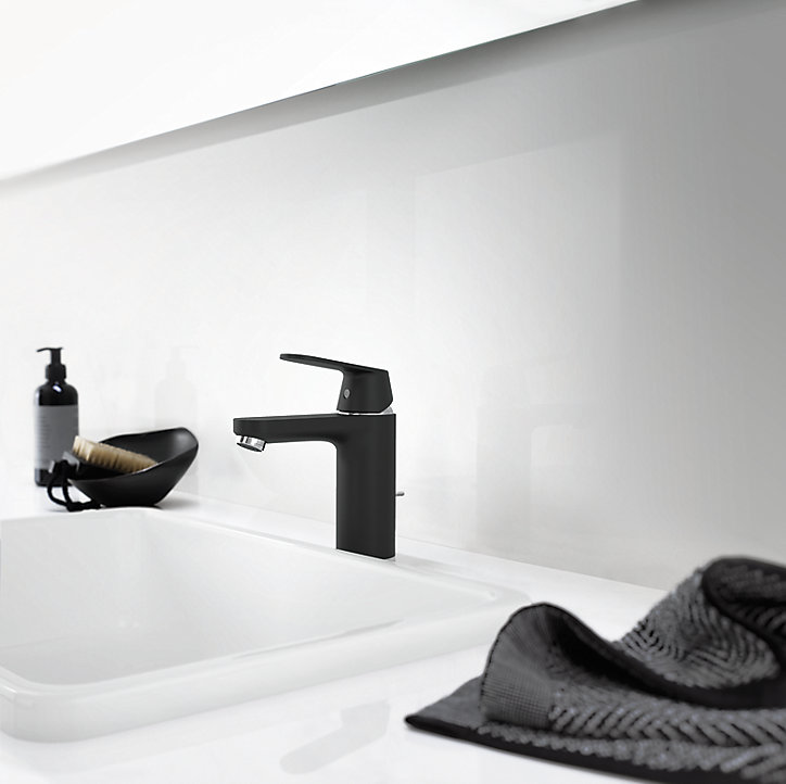 Mitigeur de lavabo noir Grohe Eurosmart Cosmo