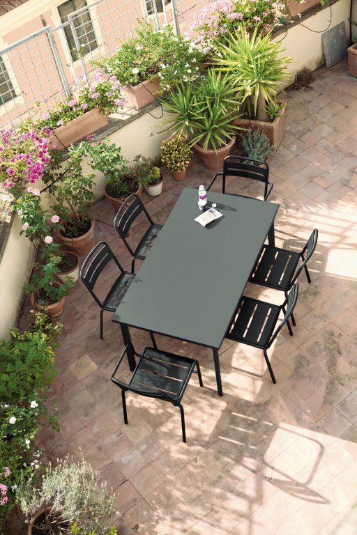Emu Star tuinstoel met armleuningen indian brown