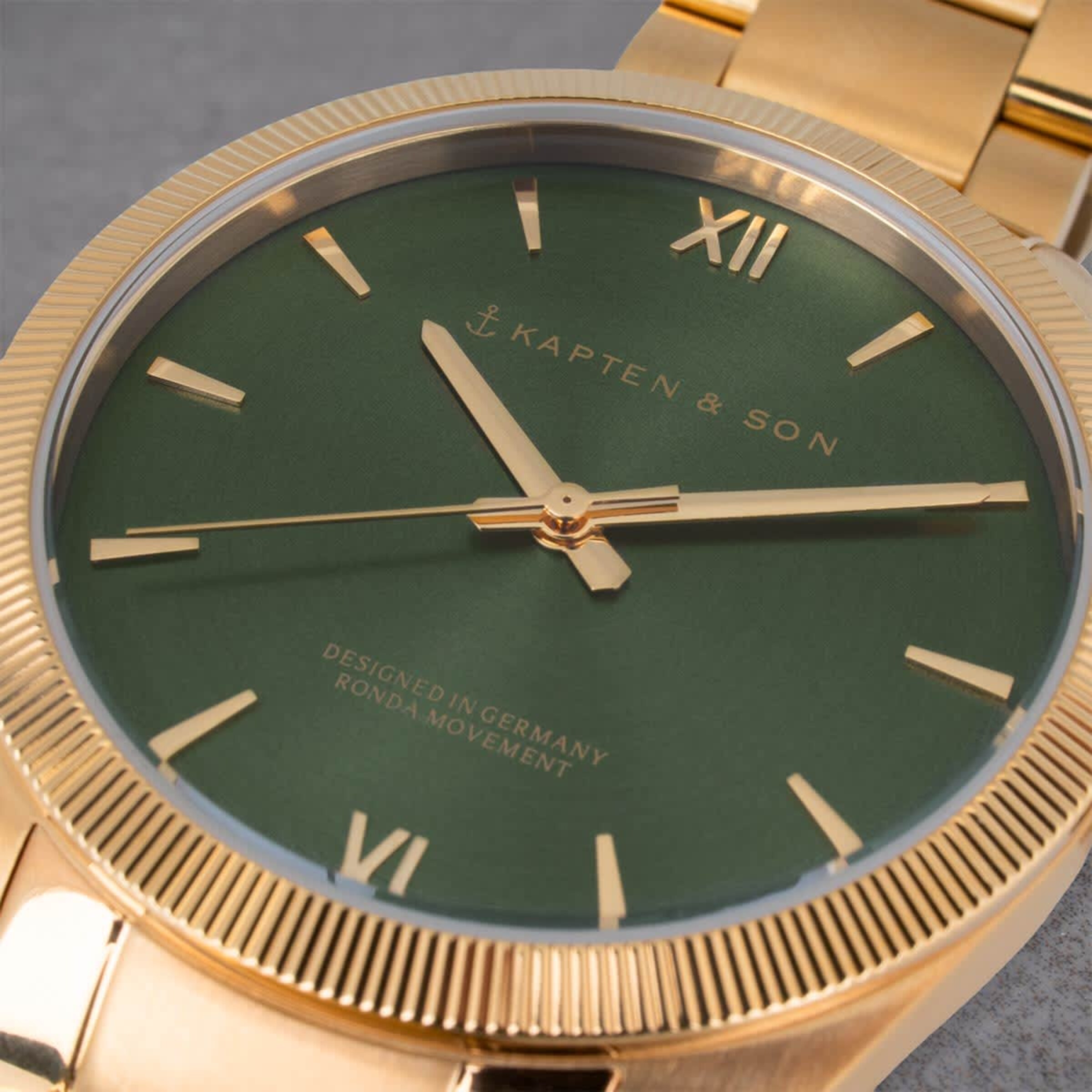 Crush Gold Green Steel