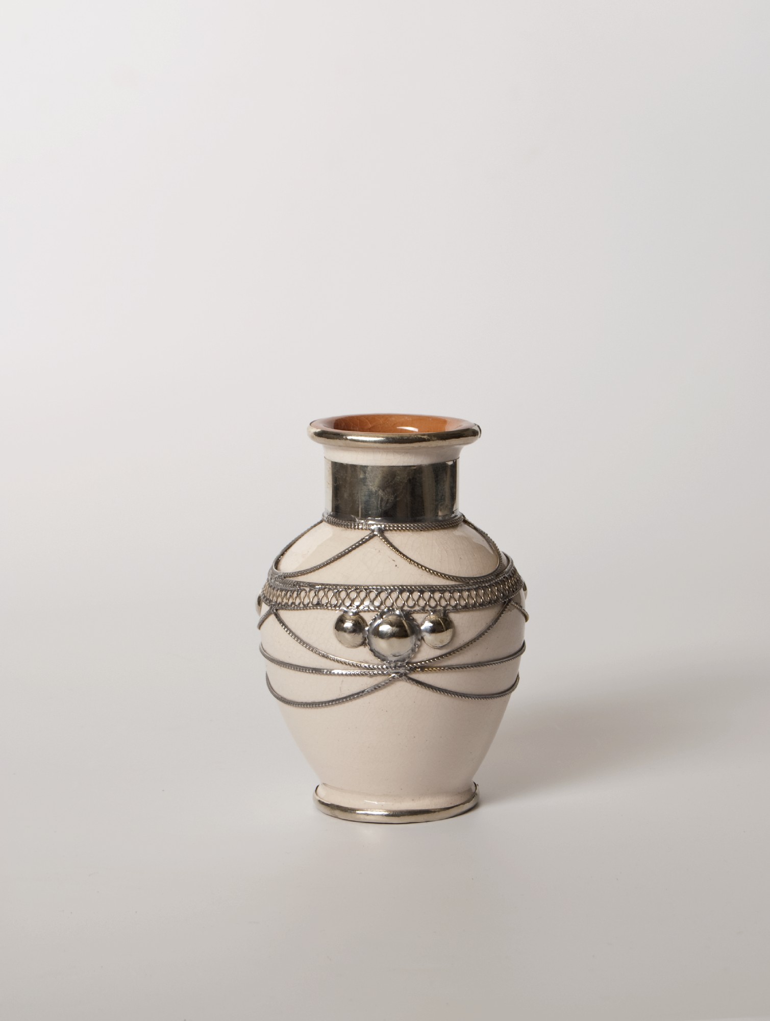 Mini-Amphore mit Metallverzierung, creme, T 8 cm, B 8 cm, H 13 cm von fischer's lagerhaus