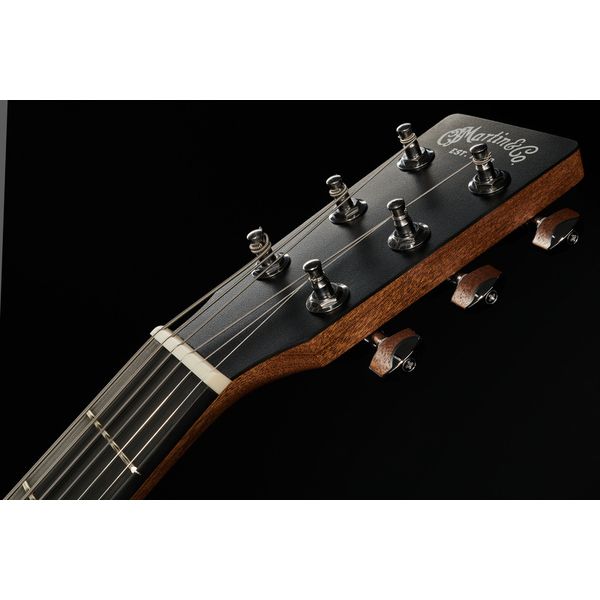 Martin Guitar 000CJr-10E, Sitka, Sapele
