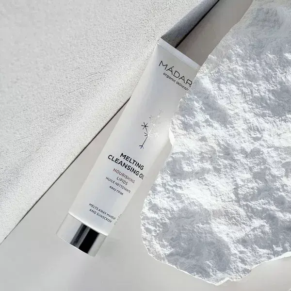 Óleo de Limpeza Derretente MÁDARA, Removedor de Maquiagem e Limpador Orgânico, 100ml