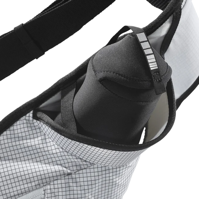 CROSS SEASON BOTTLE RACE FLAG  Ceinture unisexe avec bouteille 3D incluse WHITE/BLACK