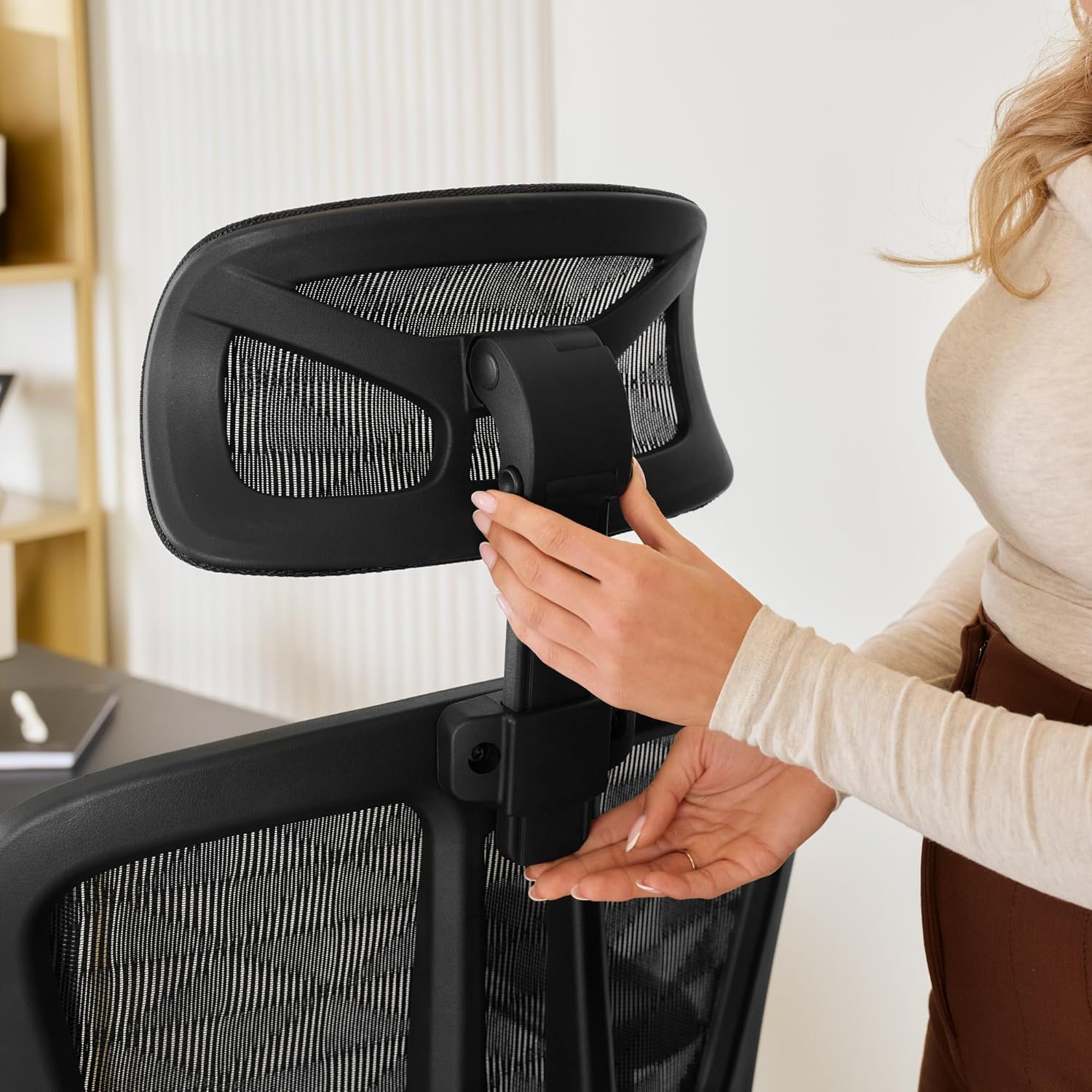 di volio Bürostuhl Romalo – ergonomischer Schreibtischstuhl mit Kopfstütze & Fußstütze, atmungsaktives Mesh, schwarz