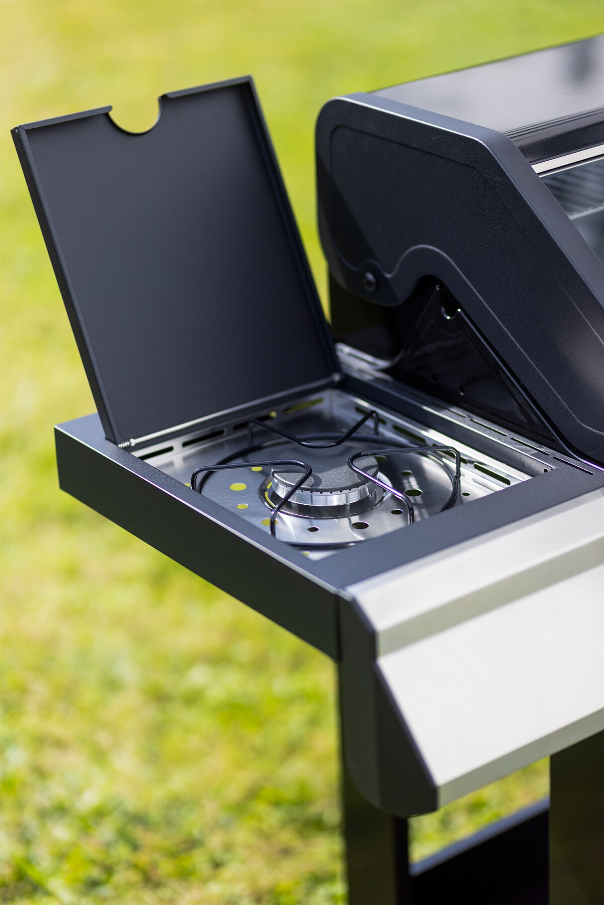 Grillfürst S330G 3-Brenner Gasgrill mit Seitenkocher und Gusseisen Rost