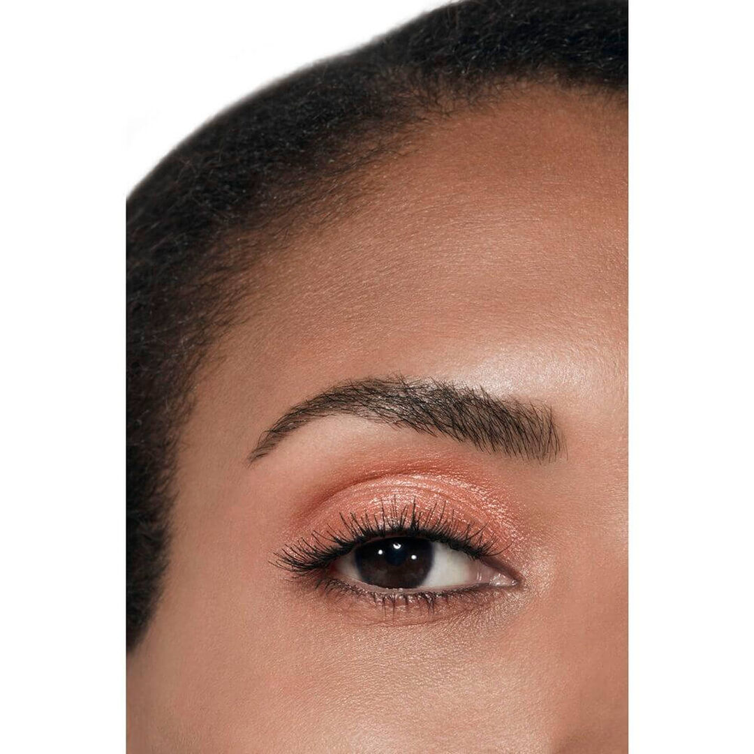 OMBRE ESSENTIELLE SOMBRA DE LONGA DURAÇÃO MULTIUSOS