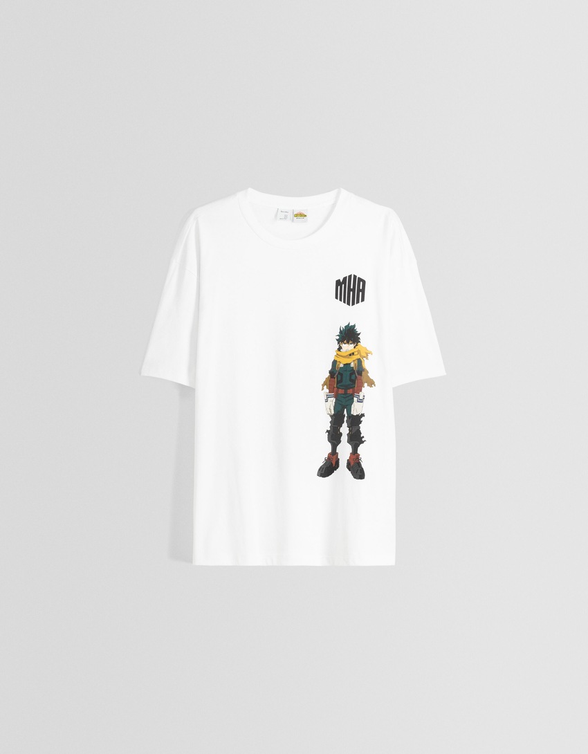 Camiseta de manga curta com modelagem quadrada inspirada em My Hero Academia e estampa.