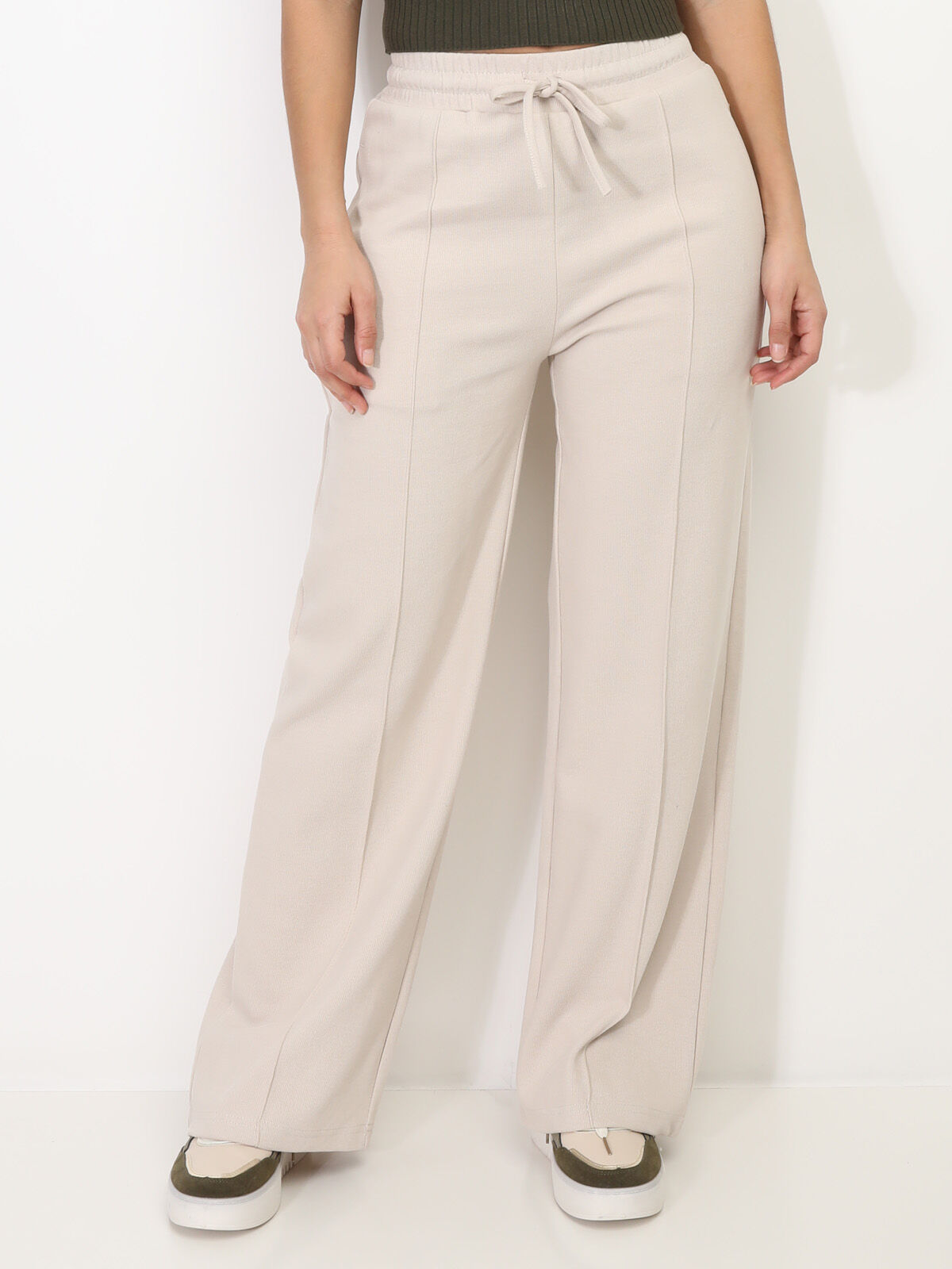 Jogging droit et coutures apparentes- Beige