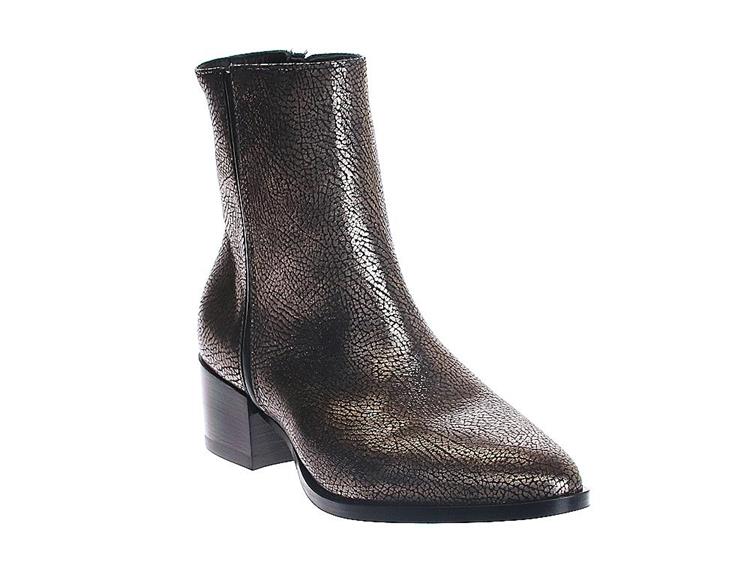 Via Vai 62156 Rose Baker 06-800