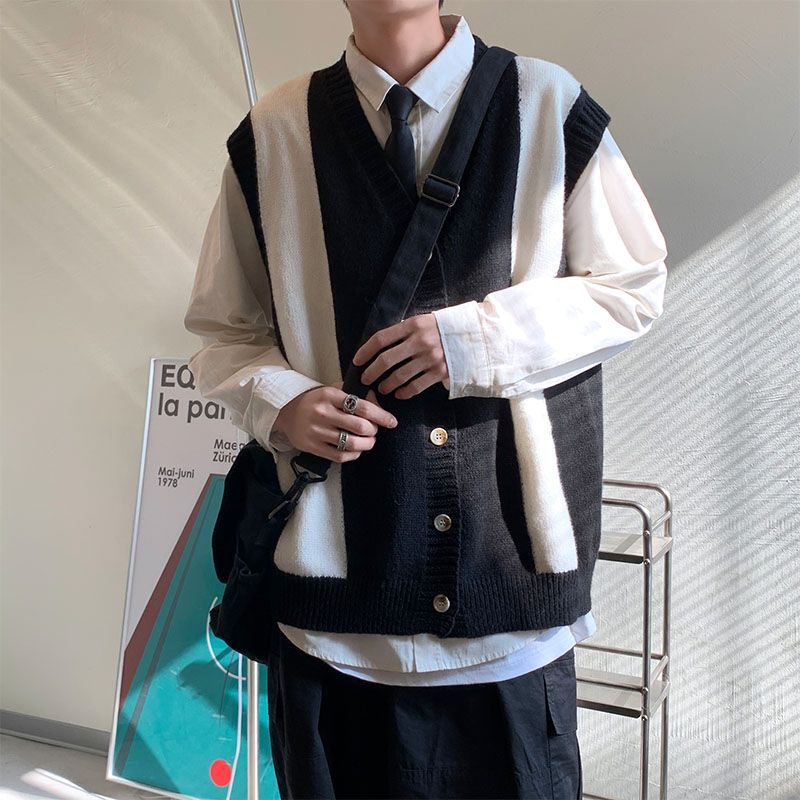 Whyessa - Tweekleurig vest met knoopjes