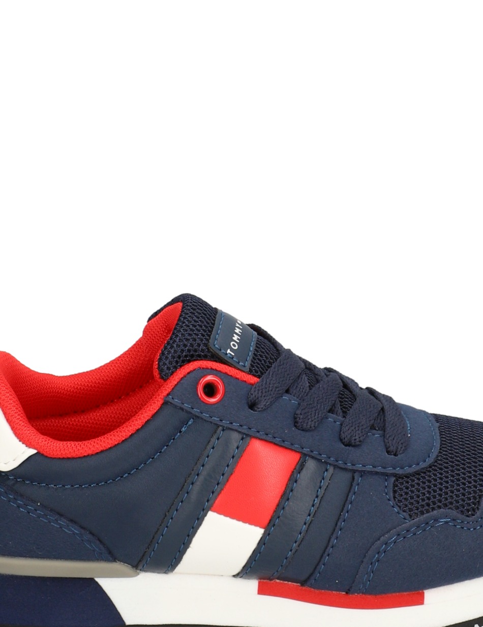 LOW CUT LACE-UP SNEAKER