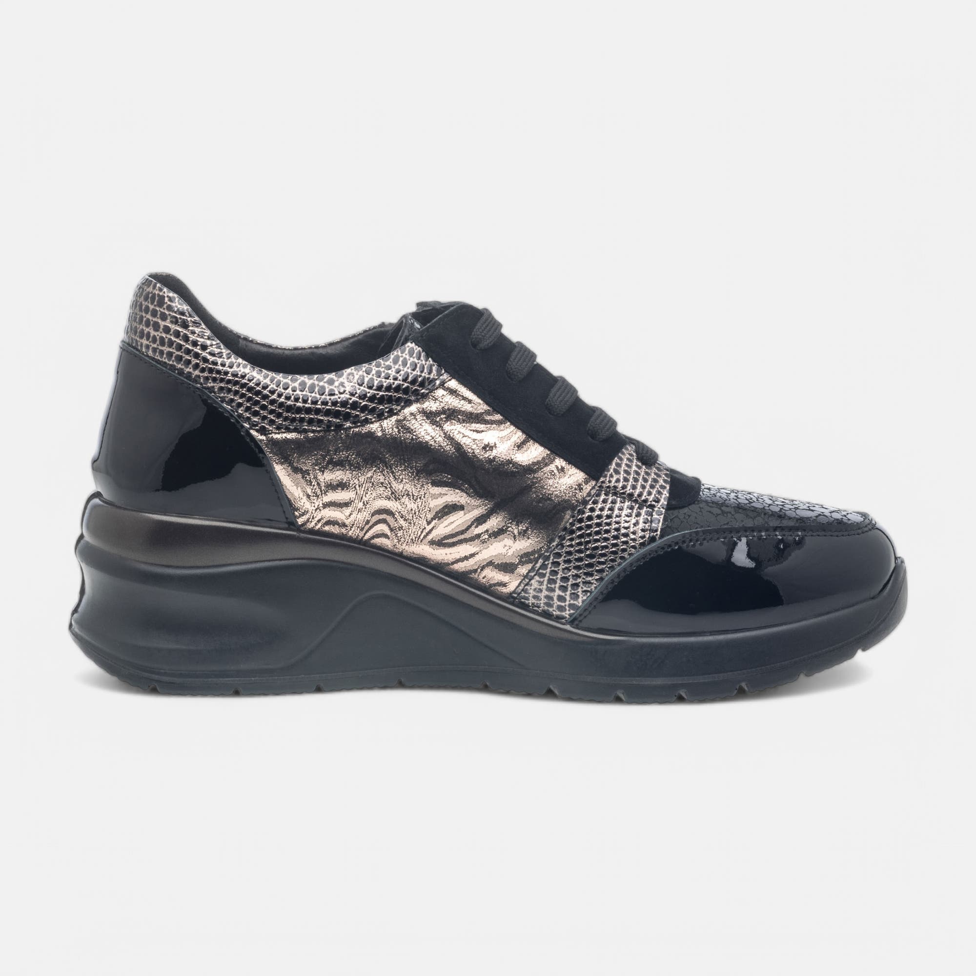 Baskets basses Femme en cuir noir