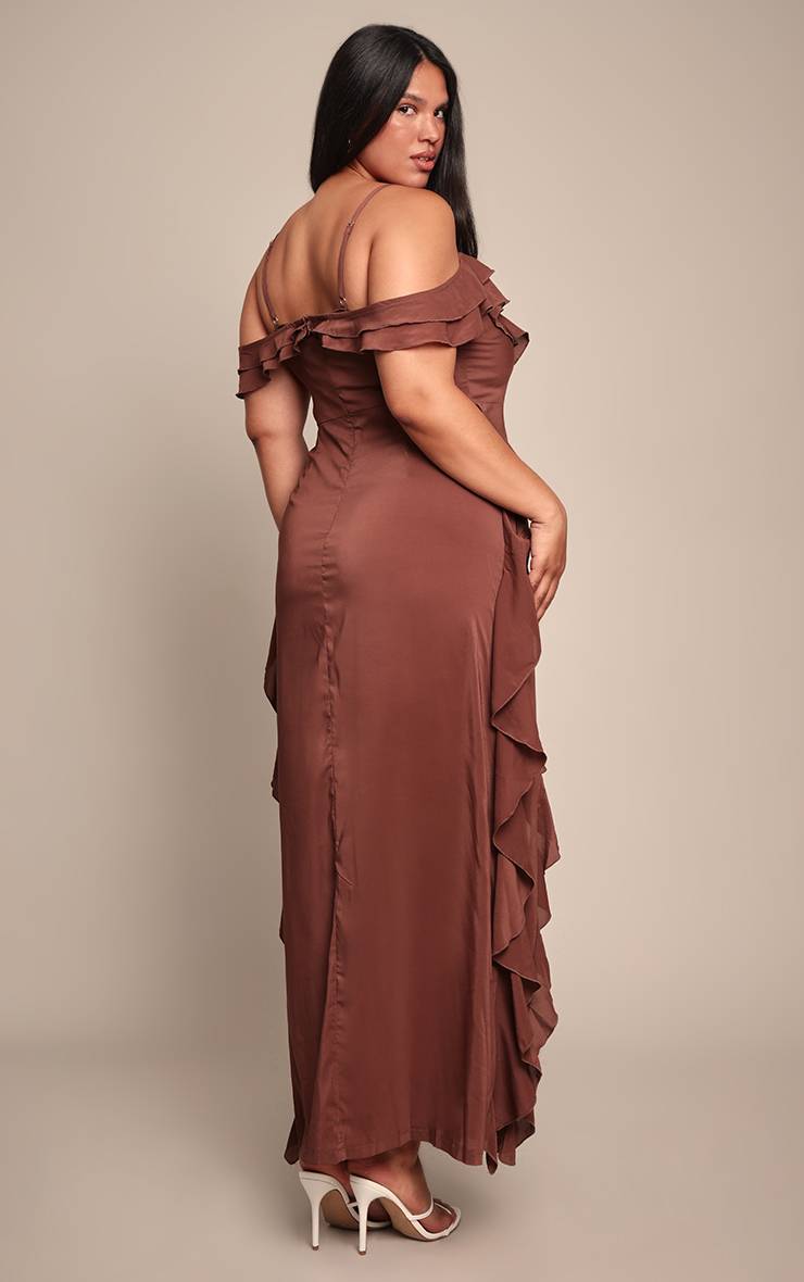 Chocolat Robe Maxi Grande Taille À Épaules Dénudées Avec Détails Volantés Et Bretelles