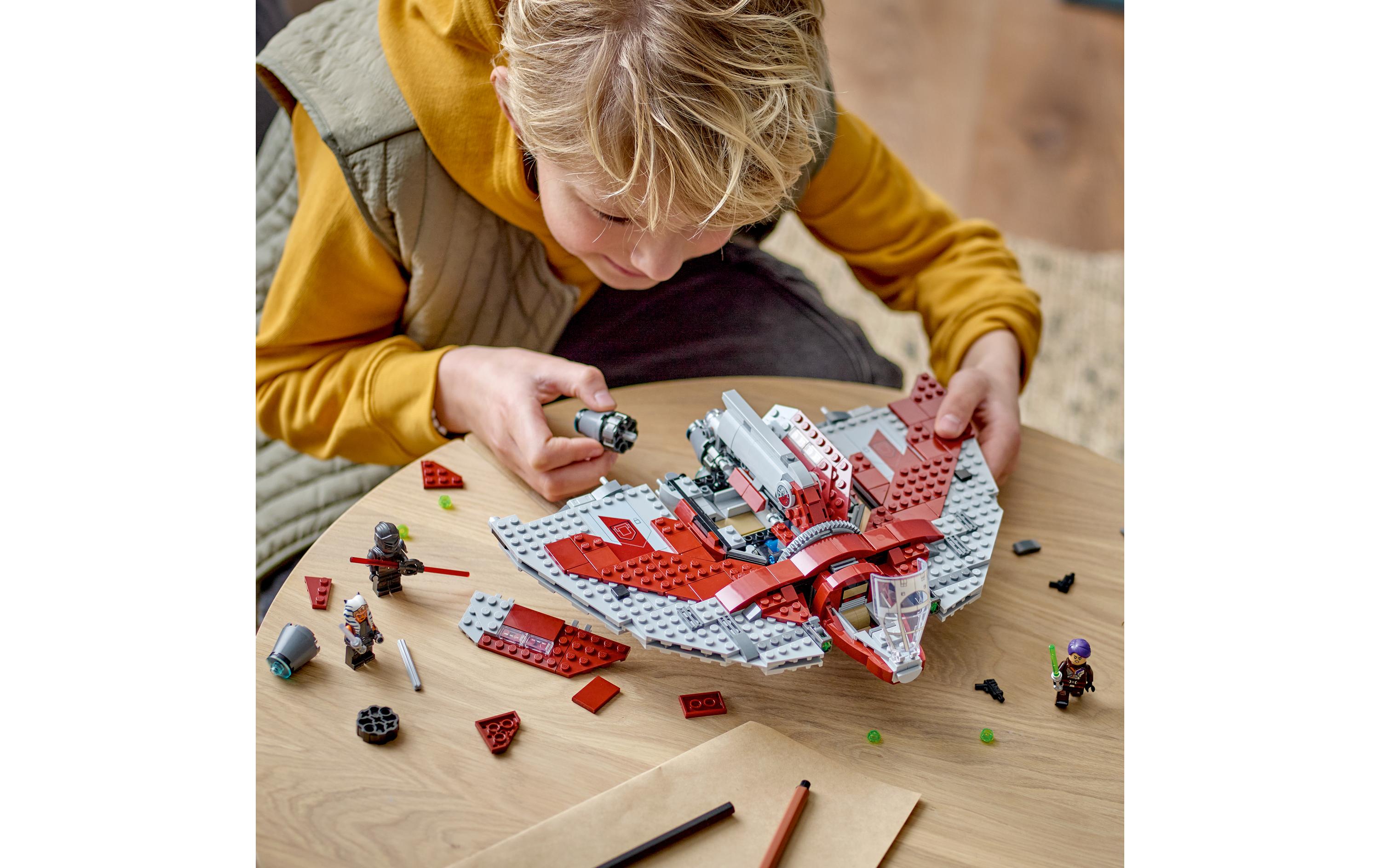 Star Wars Ahsoka Tanos T-6 Jedi Shuttle 75362Detailreiche Nachbildung des Sternenschiffs
