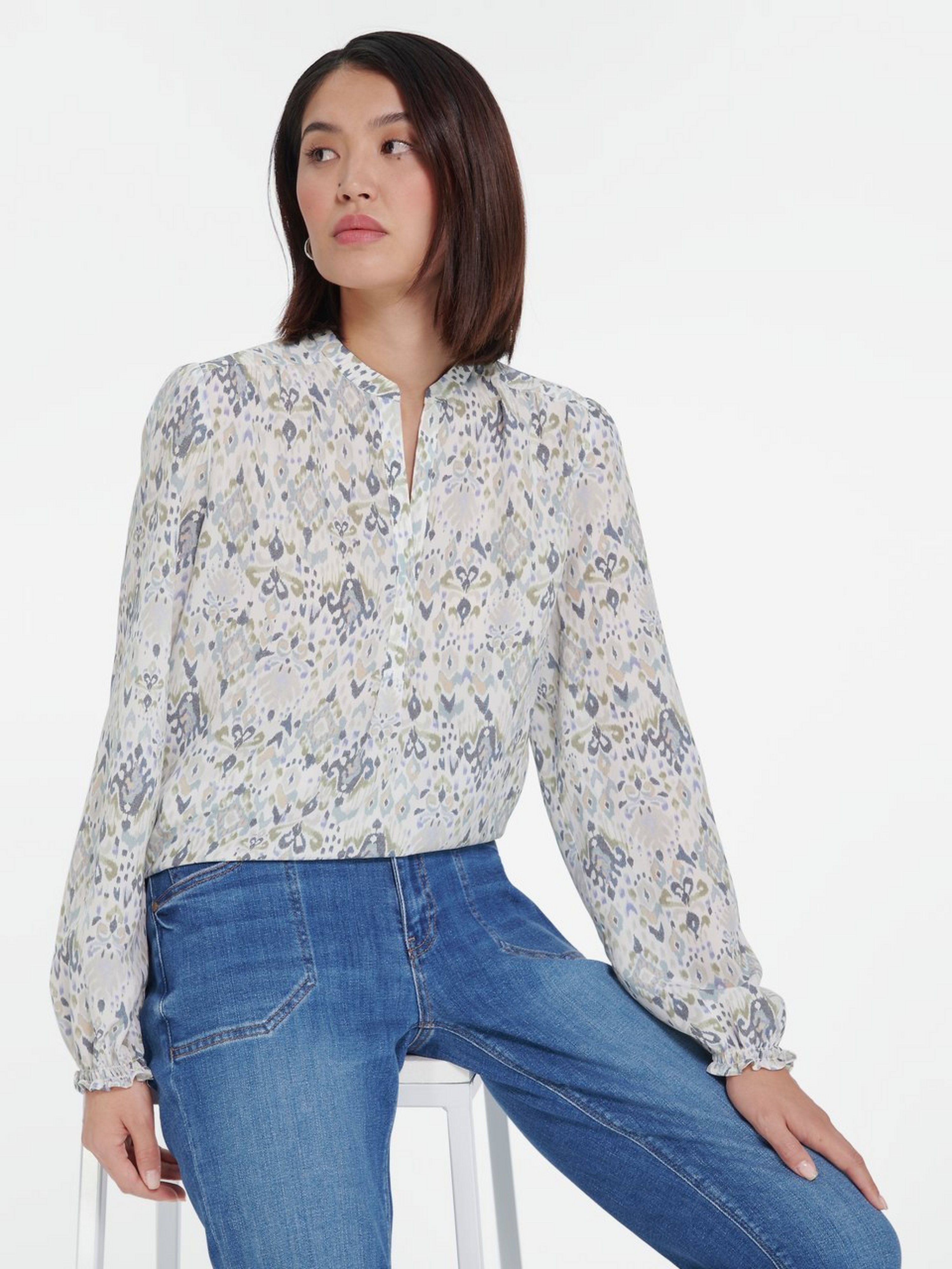 Seiden-Bluse mit Stehkragen